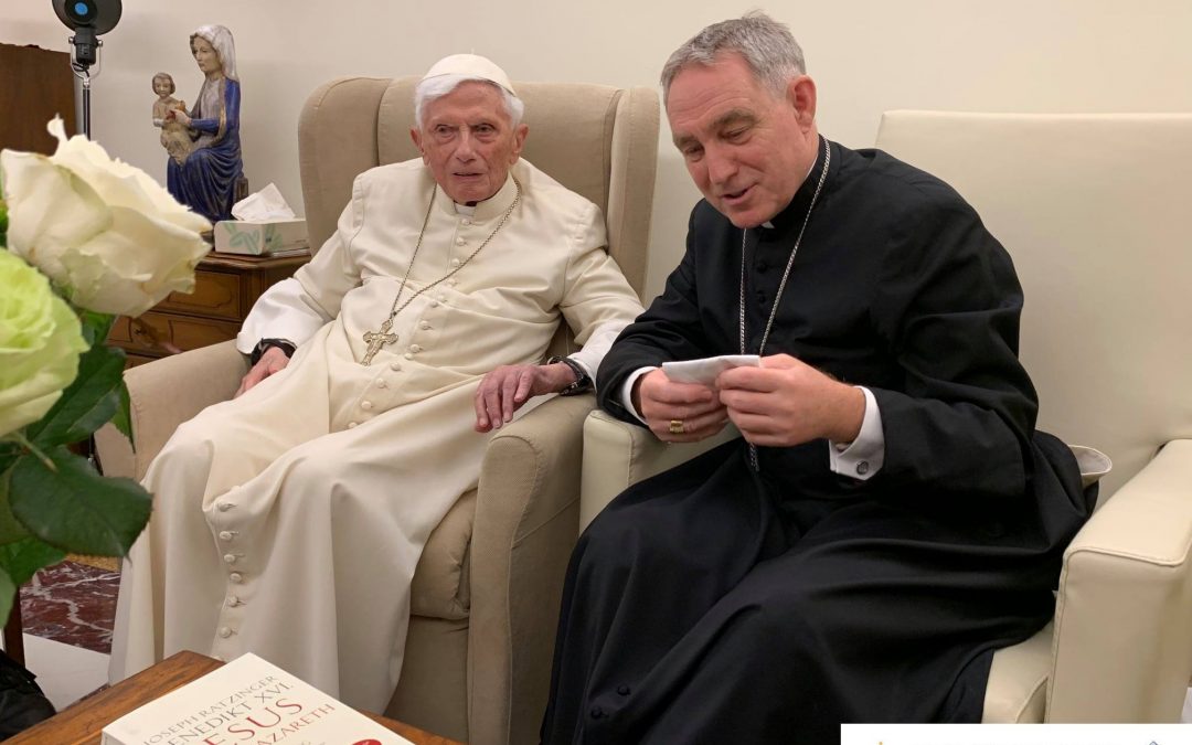 Benoît XVI reçoit les lauréats du Prix Ratzinger